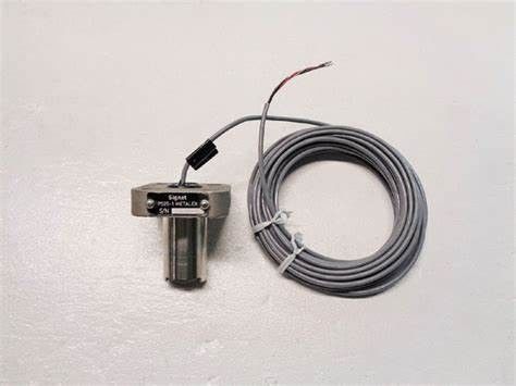 P525-2S GF Signet Metalex Flow Sensor DN15 to DN300 (½ to 12 in.) pipe ...