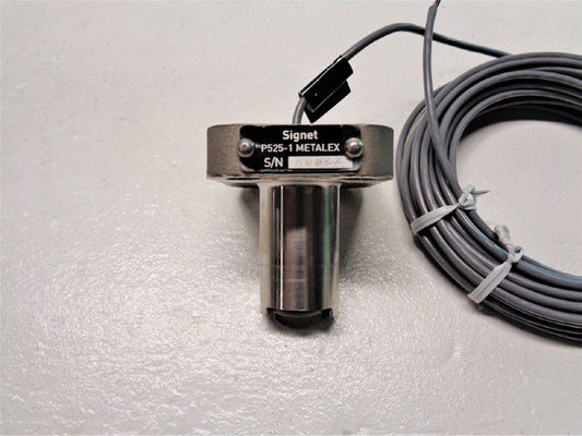 P525-2S GF Signet Metalex Flow Sensor DN15 to DN300 (½ to 12 in.) pipe ...